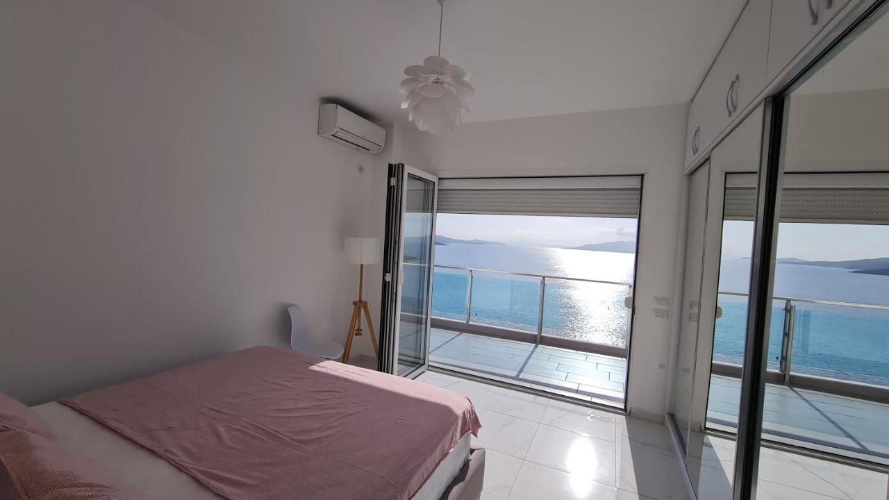 Ferienwohnung Rocknest Sea View Penthouse Sarandë Exterior foto